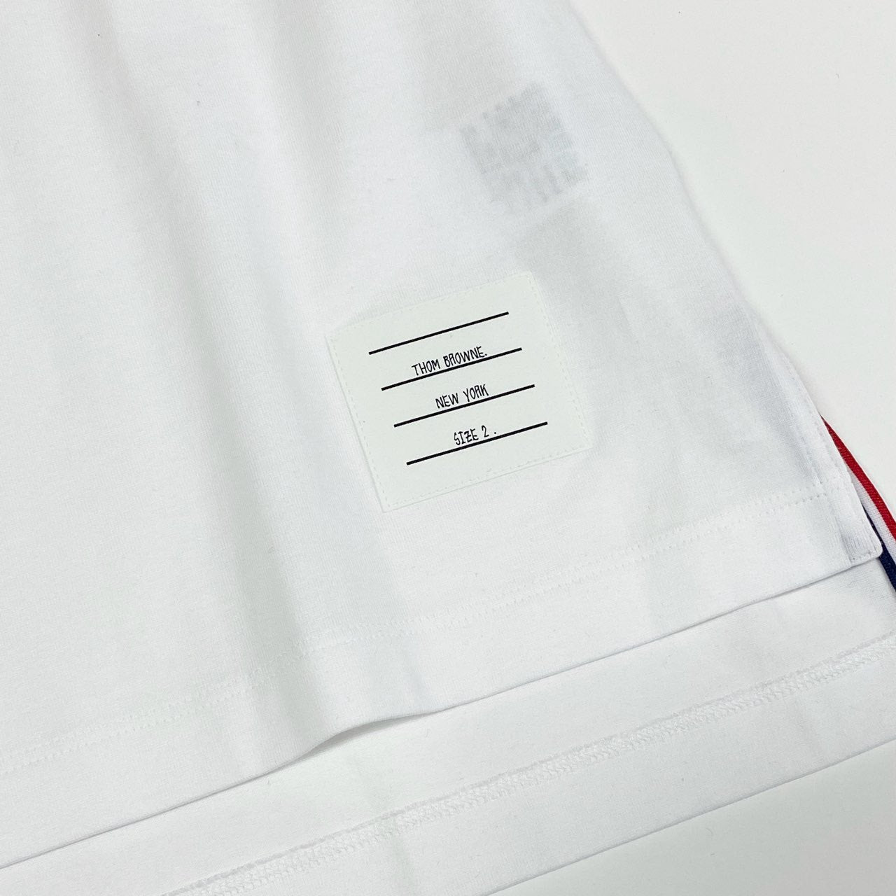 72a15 《未使用》 TOM BROWNE トムブラウン リラックスフィット Tシャツ MJS067A 2 ホワイト ミディアムウェイト ジャージー サイドスリット 日本製