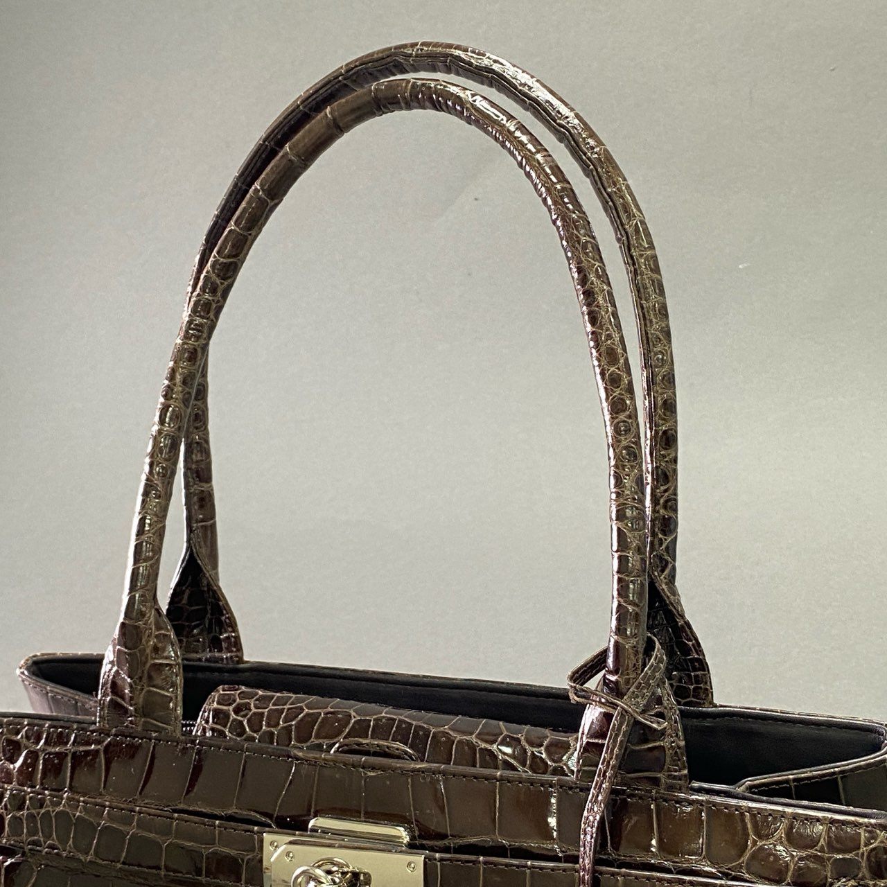 Cf10 《美品》 シャイニングクロコ ターンロック ショルダーバッグ ブラウン クロコダイルレザー 本クロコ 本革 ワニ Crocodile Leather