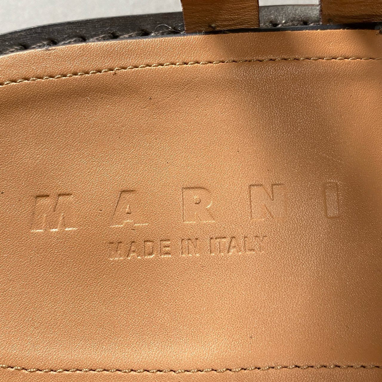 3f26 【美品】イタリア製 MARNI 2020モデル マルニ レザーサンダル グルカサンダル サイズ40 ブラウン メンズ 男性用 靴