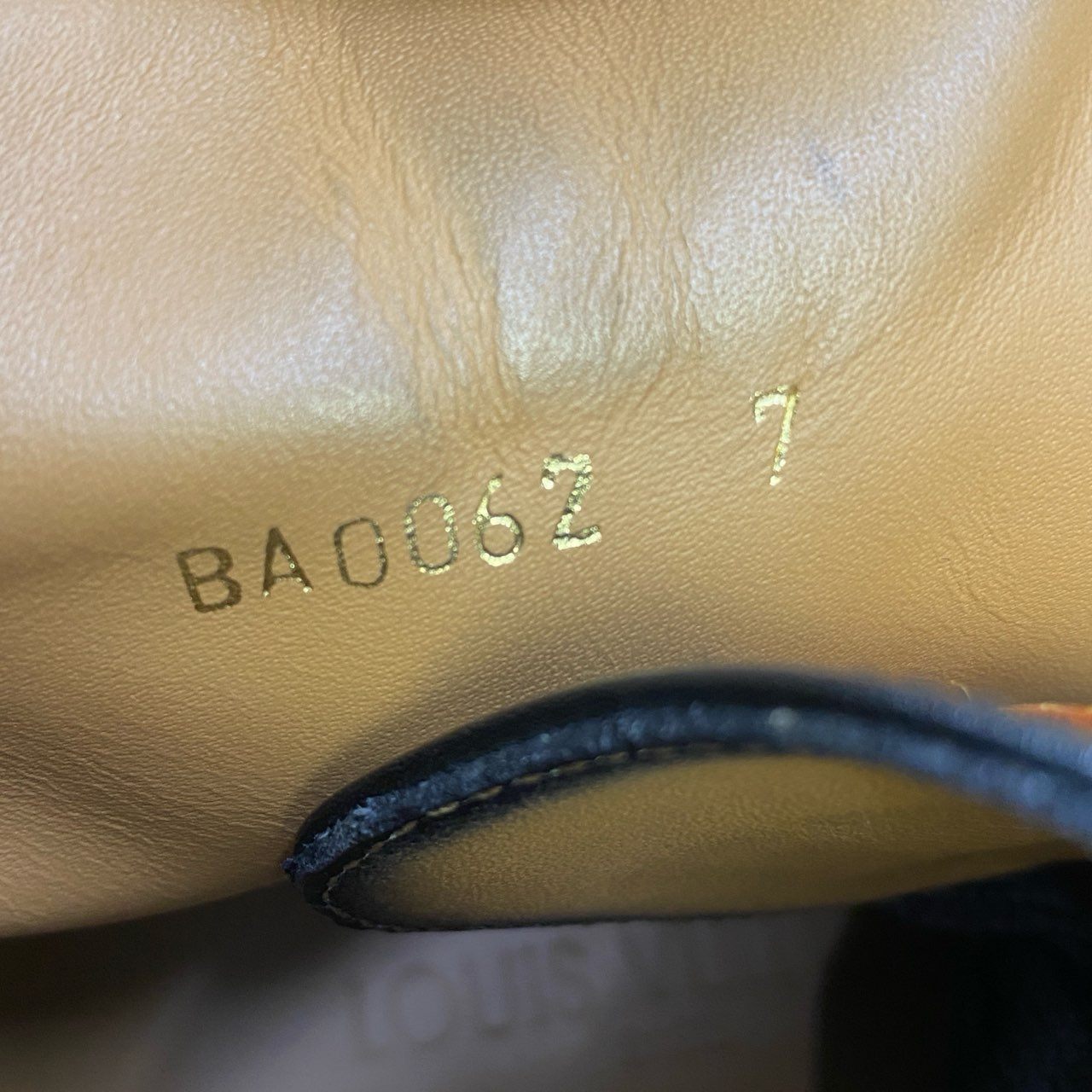 1g29 LOUIS VUITTON ルイヴィトン LVロゴ レースアップブーツ シューズ イタリア製 7 ブラック レザー メンズ