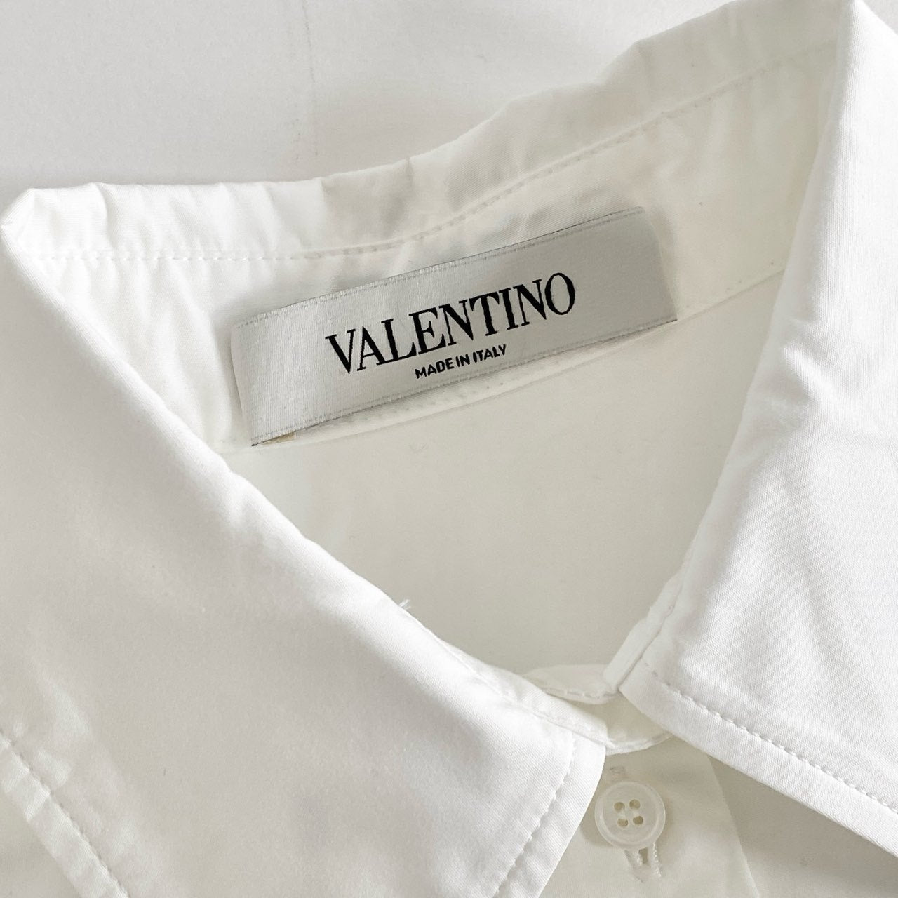 44i6 イタリア製 VALENTINO ヴァレンティノ V SHIRT Vロゴ 長袖シャツ ブラウス VB3AB1Z05DN サイズ40 ホワイト コットン レディース
