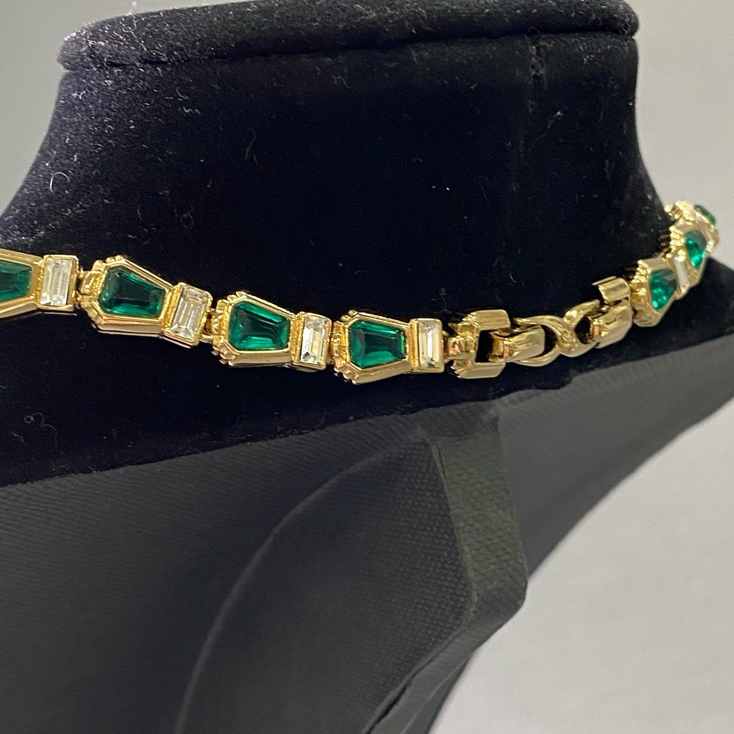 e8 《美品》 NINA RICCI ニナリッチ カラーストーン ビジュー ネックレス ゴールド グリーン アンティーク Vintage ヴィンテージ アクセサリー