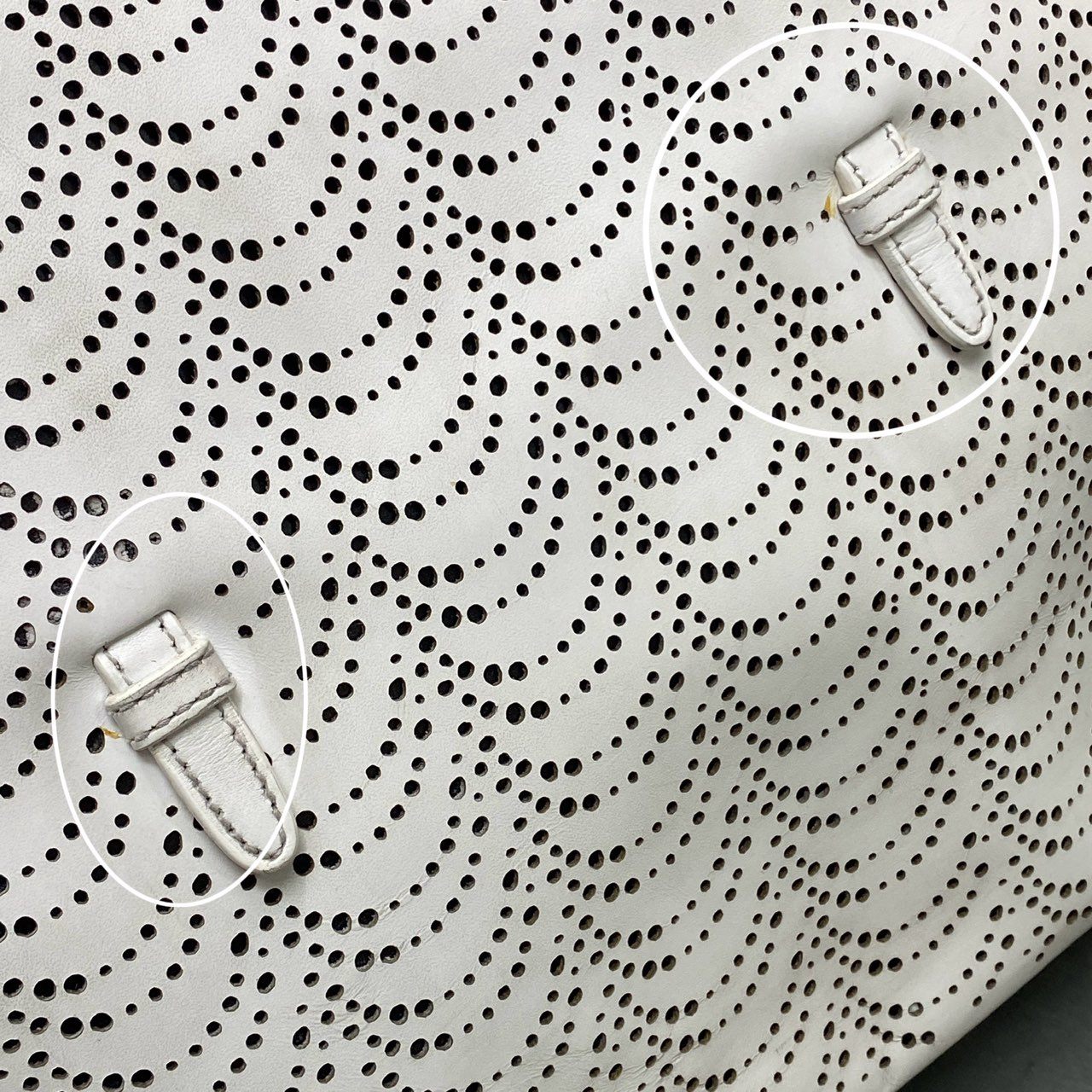 Cb10 ALAIA アライア トートバッグ 肩掛け パンチングレザー leather カーフスキン ポーチ付◎ 保存袋付属 ホワイト 本革