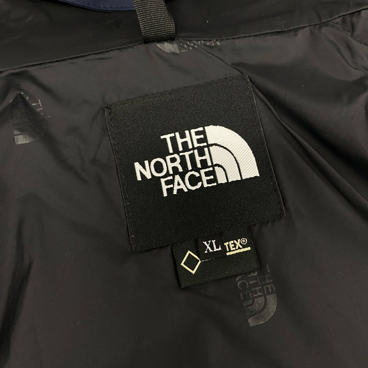 33f18 《新品保管品》 THE NORTH FACE ザ ノースフェイス MOUNTAIN JACKET マウンテンジャケット パーカー GORE-TEX ゴアテックス NP61540 サイズXL ブルー ブラック ナイロン メンズ 紳士服
