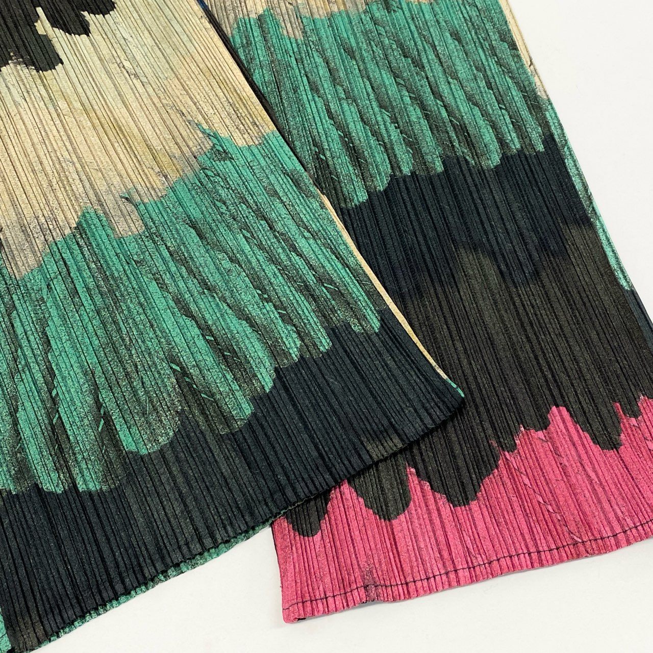 13h29 PLEATS PLEASE ISSEY MIYAKE プリーツプリーズ イッセイミヤケ 日本製 シンメトリー 総柄プリント プリーツパンツ ボトムス ウエストゴム PP33-JF711 3 マルチカラー レディースo07t