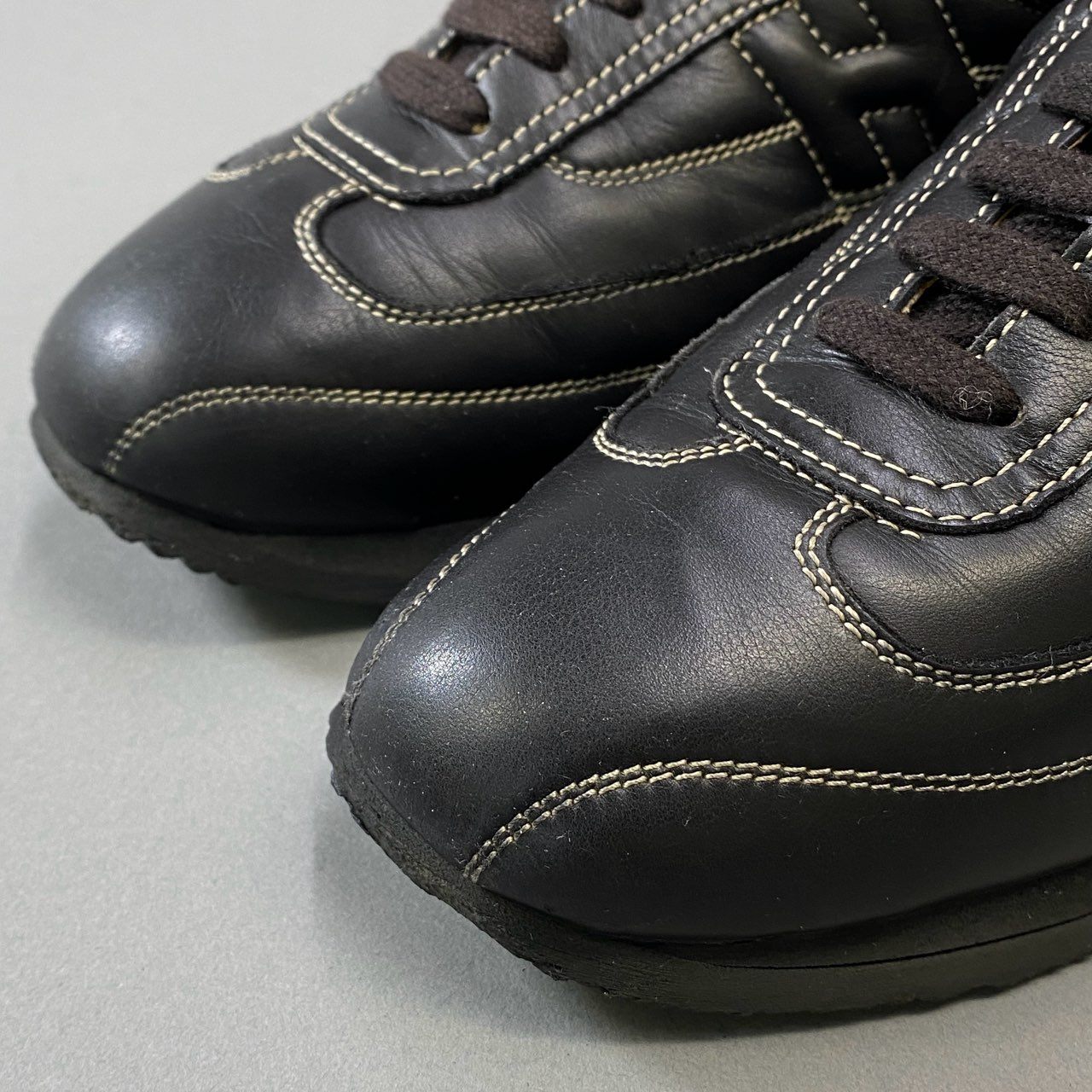 1h15 HERMES エルメス クイック レザーローカットスニーカー 38 ブラック Leather Hロゴ シューズ 女性靴t18r