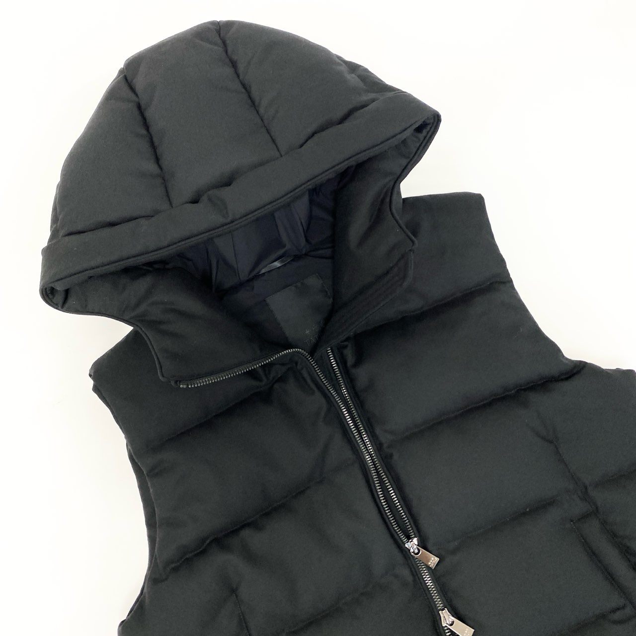 86j20 《美品》 TATRAS タトラス 2024年モデル PSETTO ダウンベスト MTOU24A4969 2 ブラック WEAVA社 紳士服t18r
