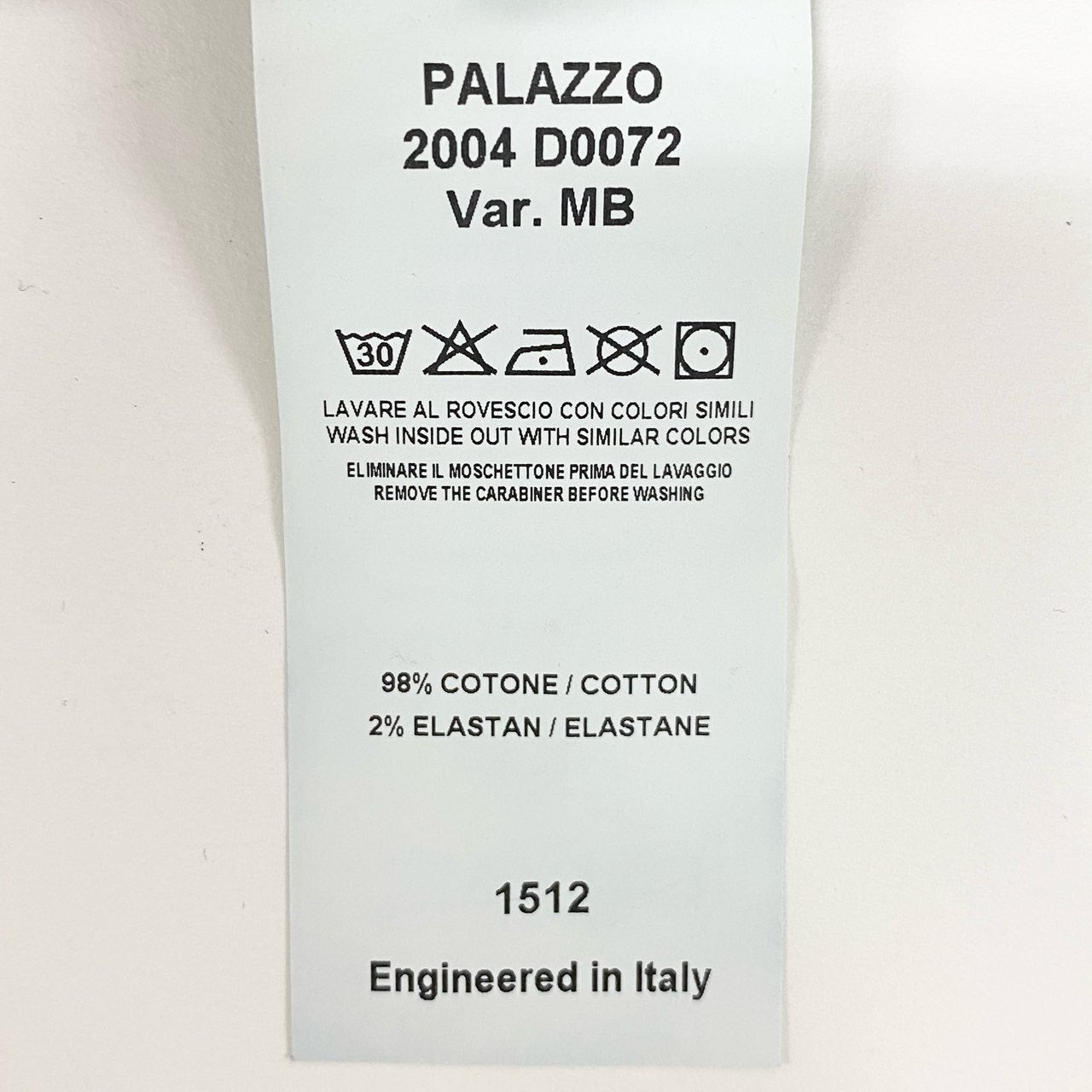 65j9 《美品》Siviglia シヴィリア テーパードデニムパンツ ストレッチ素材 PALAZZO 2004 D0072 32サイズ インディゴ メンズo07t