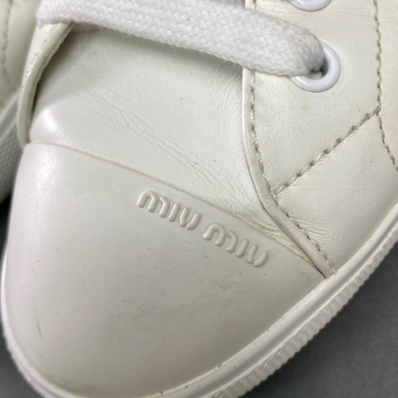 3l19 miumiu ミュウミュウ バックグリッター レザースニーカー 37 ホワイト Leather ラメ シューズ