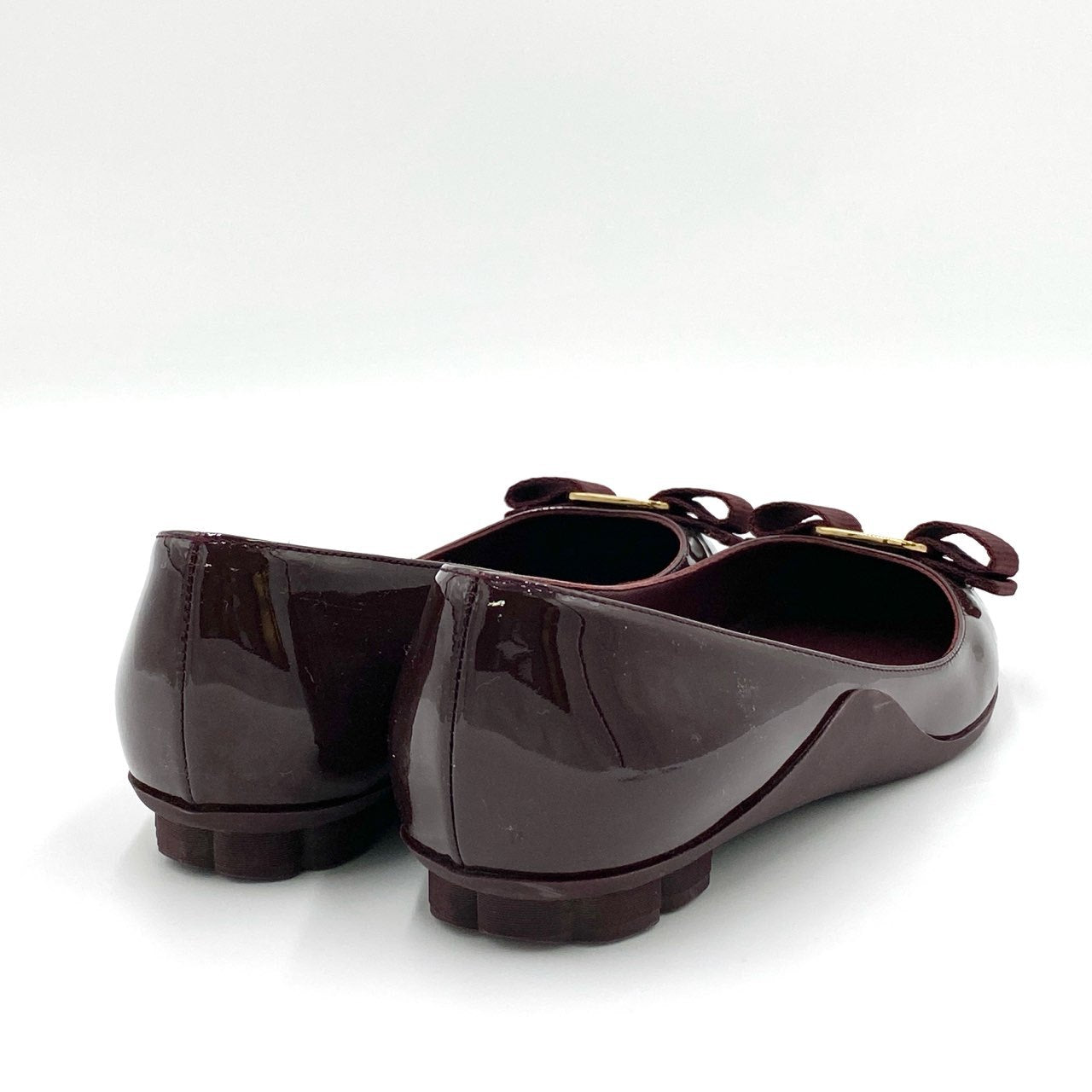 1h7 Salvatore Ferragamo サルヴァトーレ フェラガモ VARA ヴァラリボン エナメルフラットシューズ 6D ワインレッド パテントレザー パンプス 箱付き