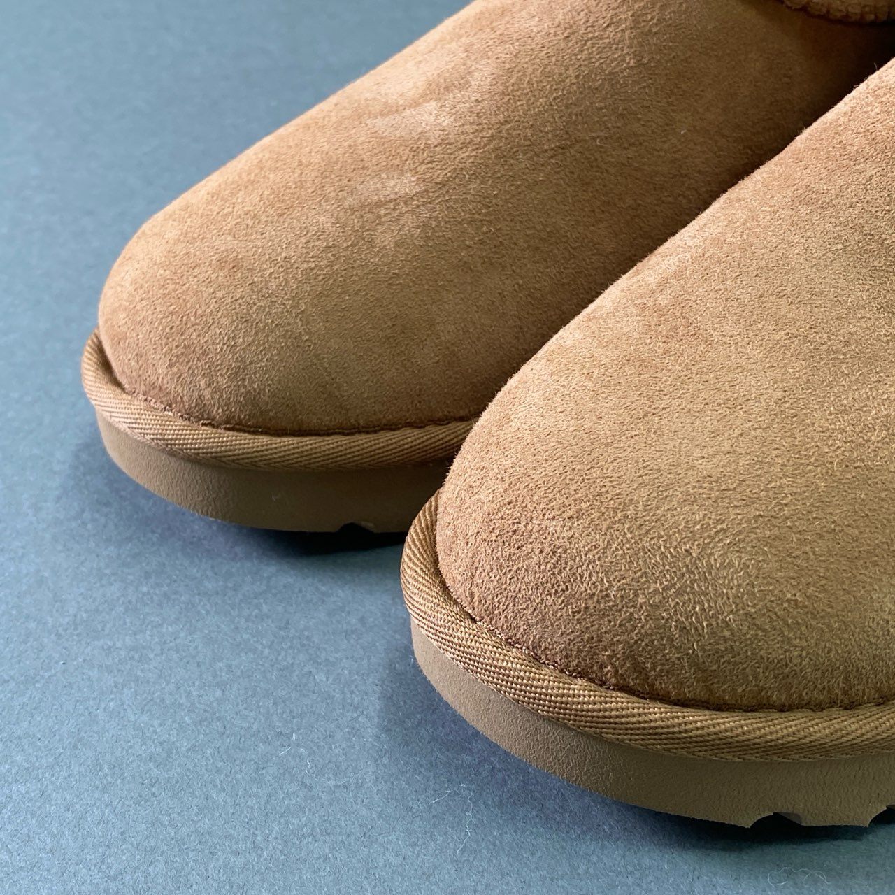 8f8 《美品》 UGG アグ W ARIELLE アリエル チェスナット ムートン リボンブーツ 23cm ブラウン レザー シューズ ボア 箱付き