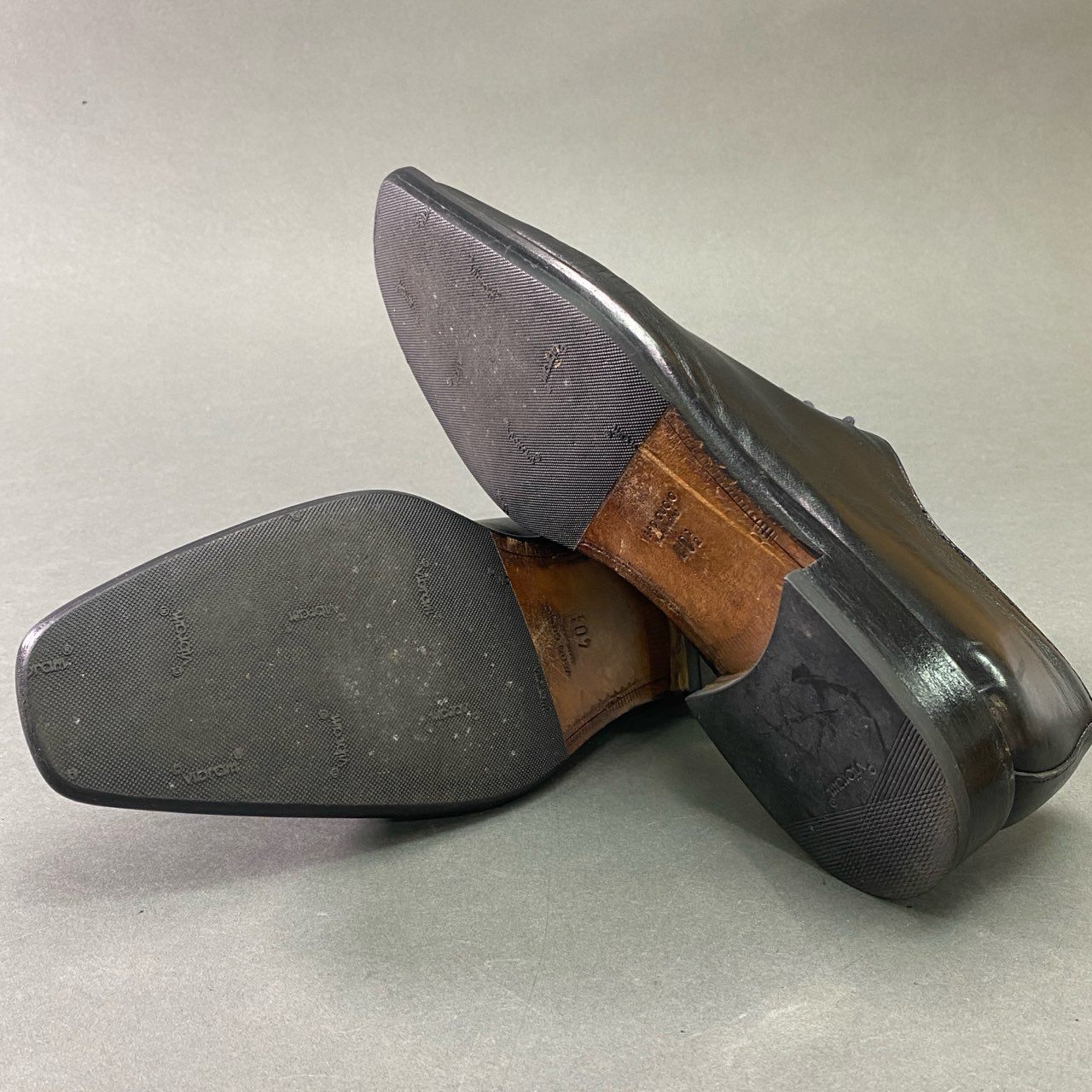 3b14 BARNEYS NEWYORK バーニーズ ニューヨーク レザードレスシューズ 40 1/2 ブラック Leather 革靴 ビジネス フォーマル イタリア製