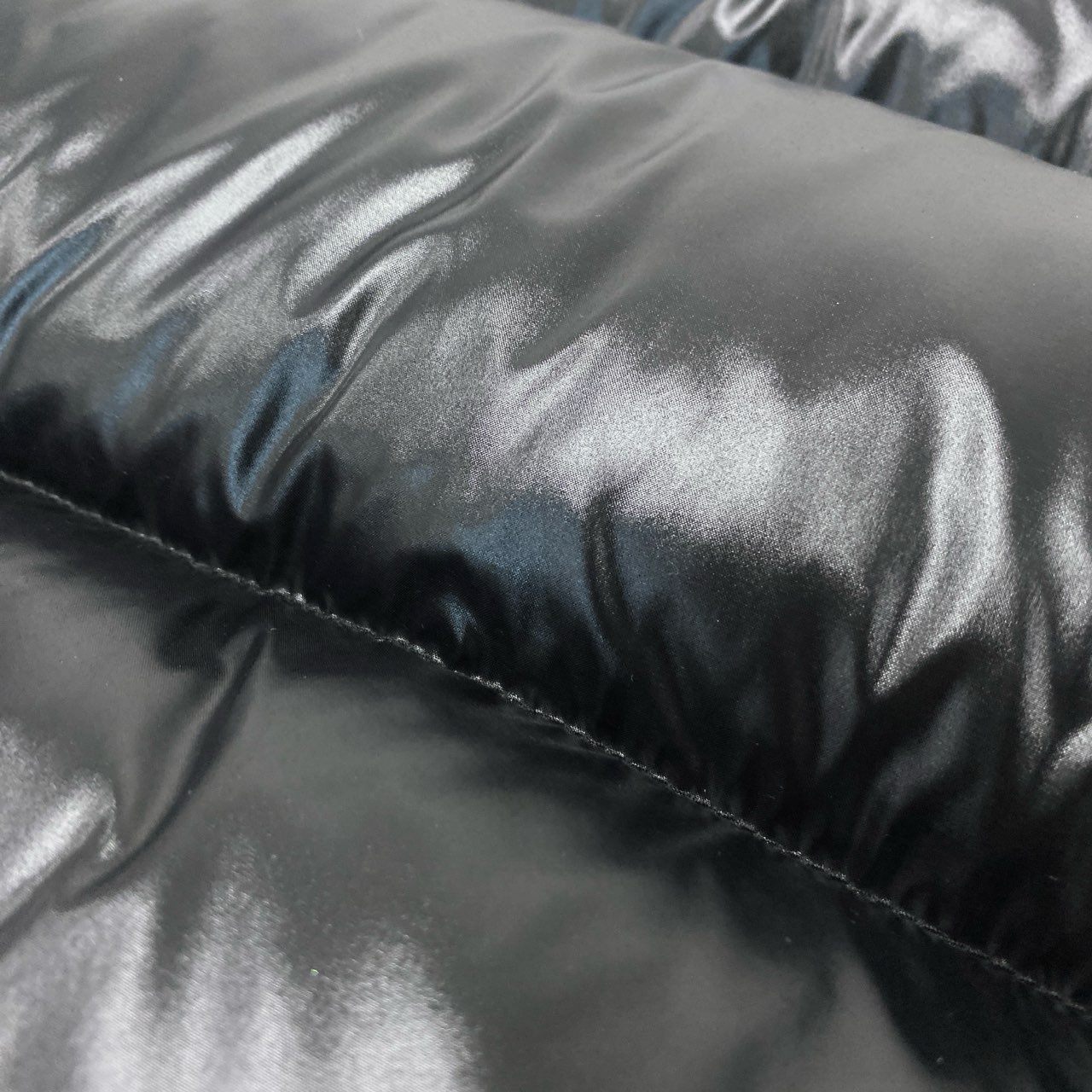 73j28 MONCLER モンクレール ジーニアス DERVAUX ダウンジャケット E20914137505 Size 1 ブラック イエロー アウター DOWN JACKET メンズt18r