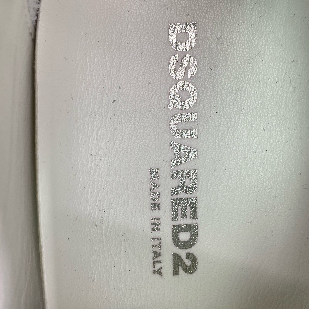6b28 《タグ付き》 DSQUARED2 ディースクエアード Maple Leaf Sneakerd カーフレザー ローカットスニーカー 本革 保存袋付属 43 ホワイト 牛革
