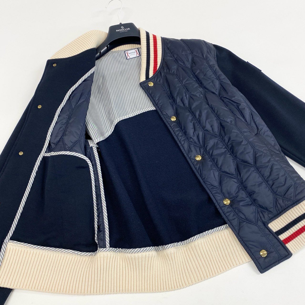 35l27 MONCLER GAMME BLEU モンクレール ガムブルー MAGLIA CARDIGAN ウール切替 中綿ジャケット C23918409600 L ネイビー