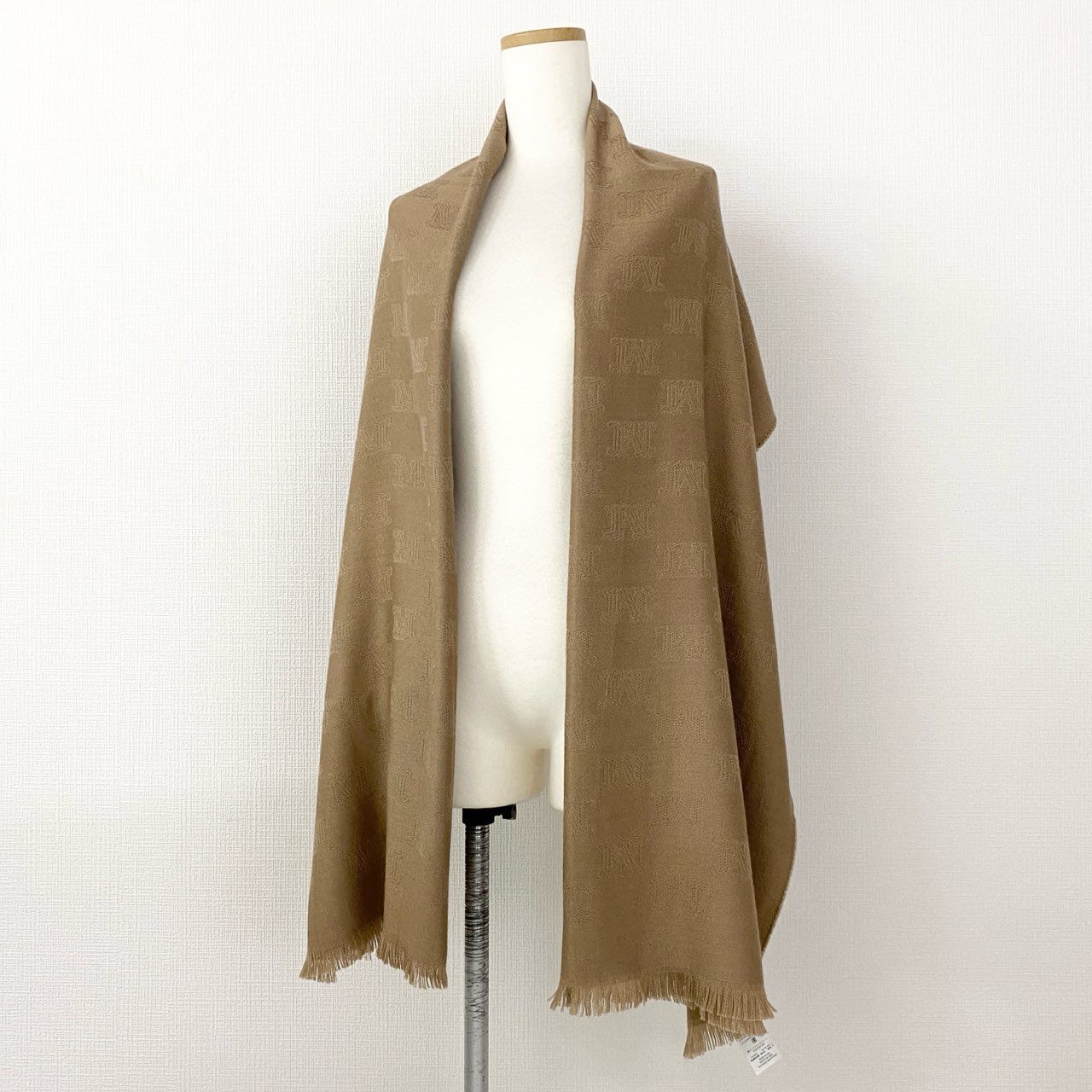 d12-1 《美品》 イタリア製 定価¥95,700 Max Mara マックスマーラ カシミヤ混 大判マフラー ショール ストール ベージュ シルク混 レディース