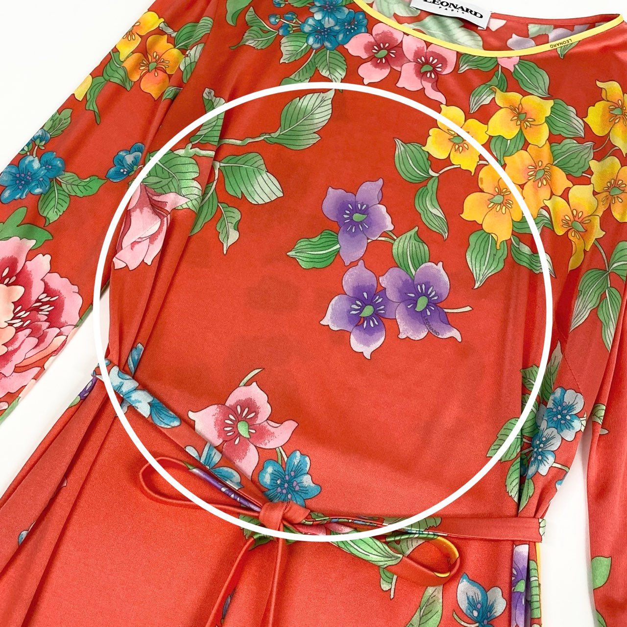 63d13 LEONARD PARIS レオナール ロングスリーブワンピース 美しい花柄プリント ウエストリボン付 イタリア製 サイズ40 オレンジ系 シルク100% レディース 女性用u02t