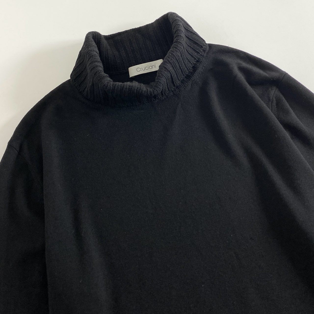81h12④ Cruciani クルチアーニ イタリア製 タートルネック ニット セーター プルオーバー トップス 50 ブラック ウール