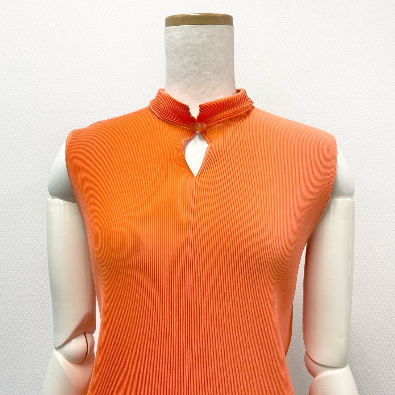 41h24 PLEATS PLEASE プリーツプリーズ イッセイミヤケ プリーツ加工 ノースリーブカットソー トップス PP03FK303 3 オレンジ ポリエステル レディースu02t