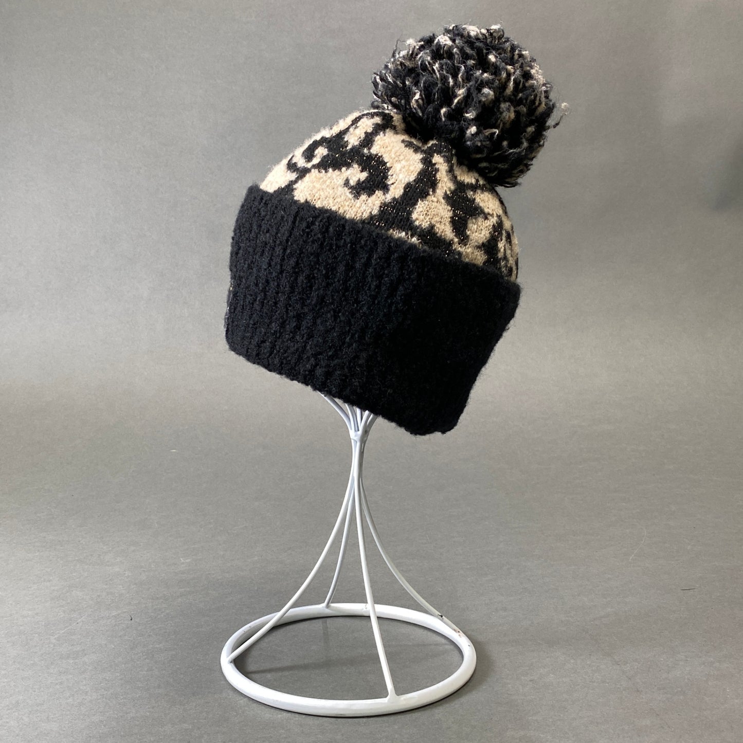 g29 Vivienne Westwood ヴィヴィアンウエストウッド オーブ ロゴ刺繍ワッペン ニット帽 ビーニー ラメ 総柄 ニットキャップ 日本製 ブラック ベージュ レディースk02i