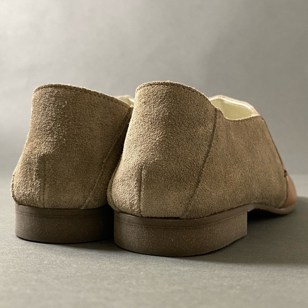 2f29 未使用品 HIPS SAINT TROPEZ ヒップス レザーシューズ スリッポンシューズ 革靴 23.5 ベージュ レザー レディース 婦人靴
