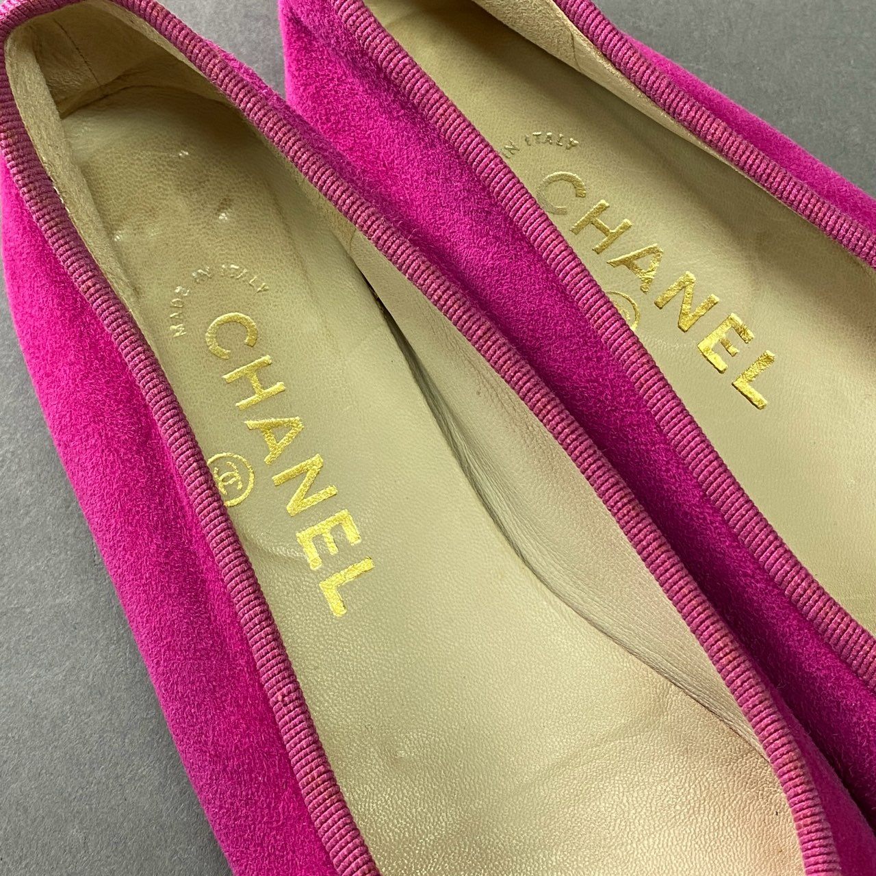6b27 CHANEL シャネル フラットパンプス レザーシューズ リボン スエードレザー切替 バイカラー イタリア製 36 ピンク ブラック 本革
