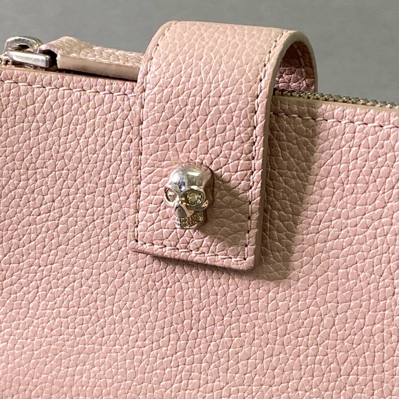 l12 Alexander McQueen アレキサンダー マックイーン スカルボタン コインカードケース ピンク レザー 財布 ウォレット イタリア製