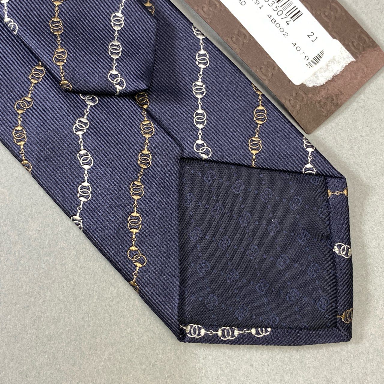 j16《美品》GUCCI グッチ ネクタイ シルク100% ストライプ フォーマル ネイビー ブラウン アイボリー メンズu02t