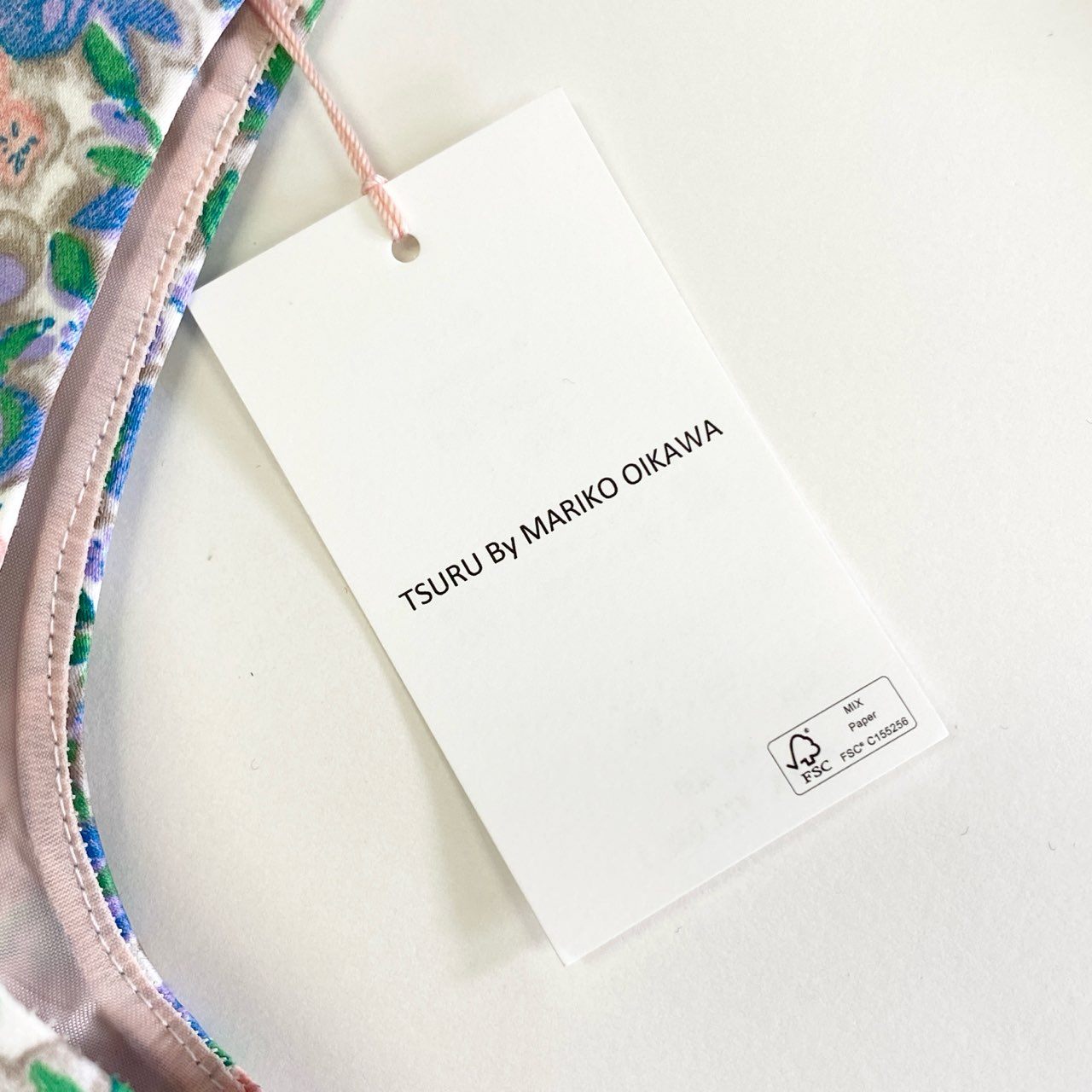 49k8 《タグ付》定価¥26,400 TSURU By MARIKO OIKAWA ツル バイ マリコオイカワ 23SS Matine リボン付 ペプラム F ブルー ノースリーブ チュニック 日本製