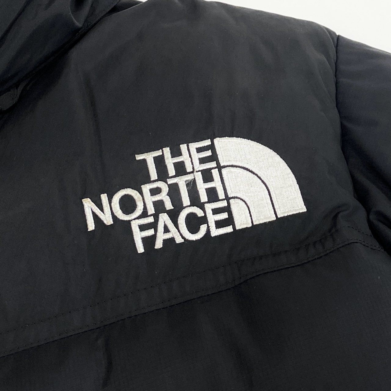 53h27 THE NORTH FACE ザ ノースフェイス Short Nuptse Jacket ショート ヌプシ ジャケット ダウンジャケット ロゴ刺繍 NDW92335 Sサイズ ブラック ナイロン レディースo07t