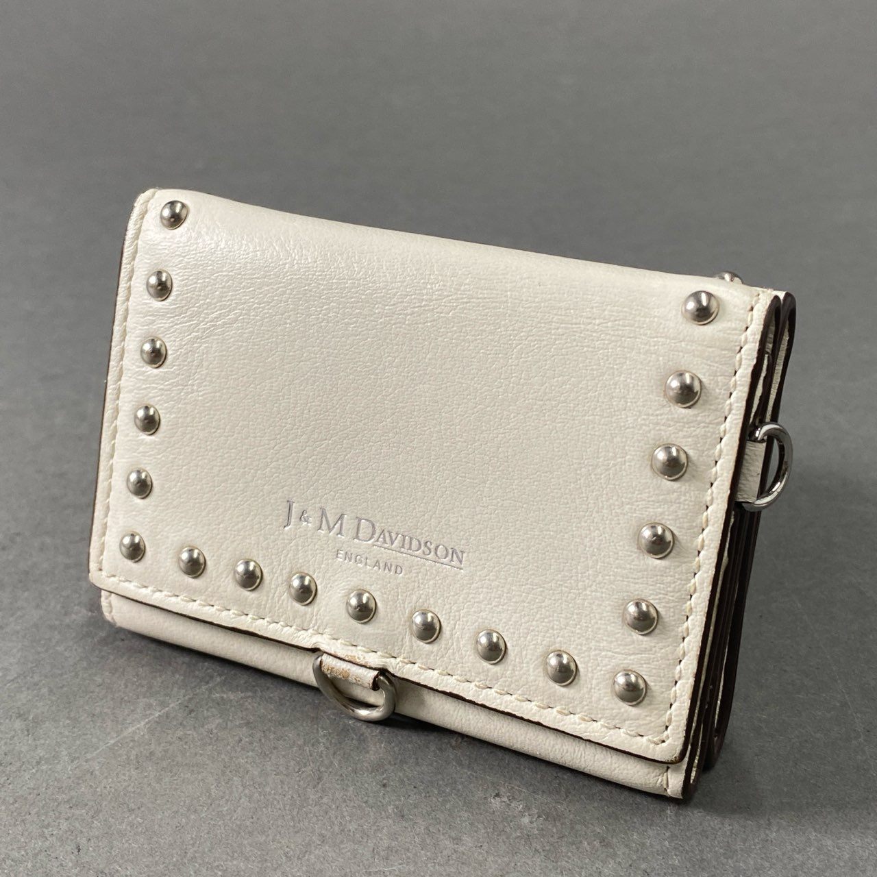 7f12 J&M DAVIDSON ジェイアンドエム デヴィッドソン 三つ折り財布 スタッズ レザーショートウォレット ホワイト Leather コンパクト