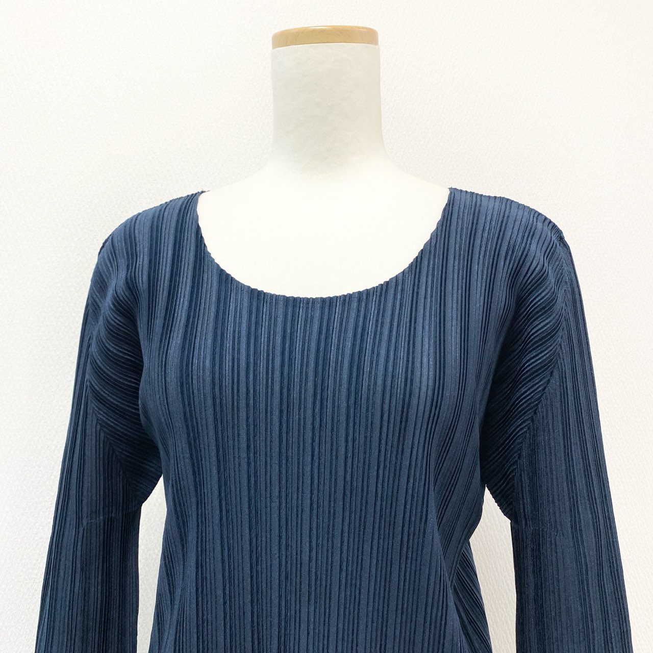 41h24 PLEATS PLEASE プリーツプリーズ イッセイミヤケ カットソー トップス プリーツ加工 PP23-FK353 サイズ3 ネイビー ポリエステル レディースu02t