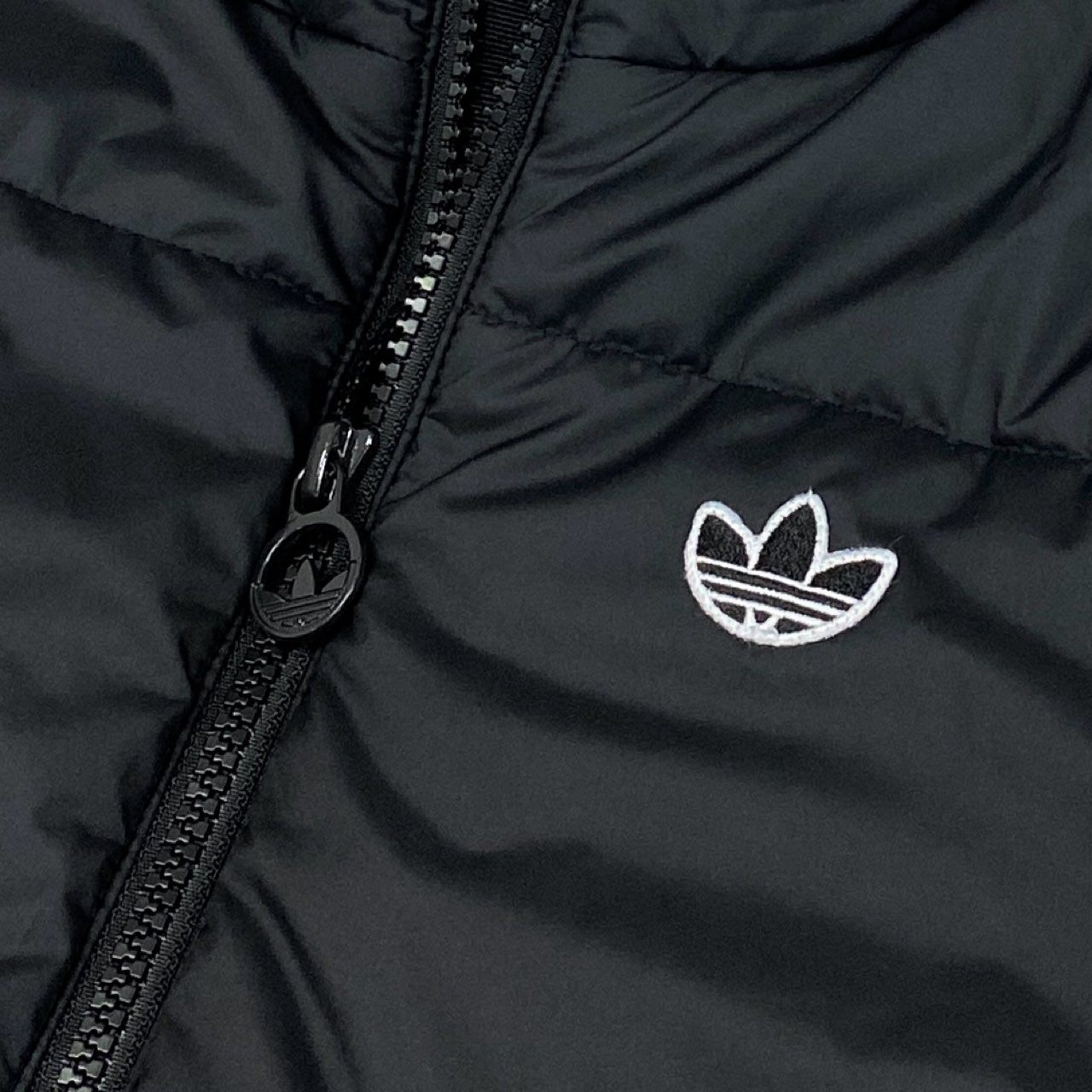 35i9 adidas アディダス Short Puffer Jacket ショート 中綿ジャケット トレフォイルロゴ GK8554 Mサイズ ブラック レディースk02i