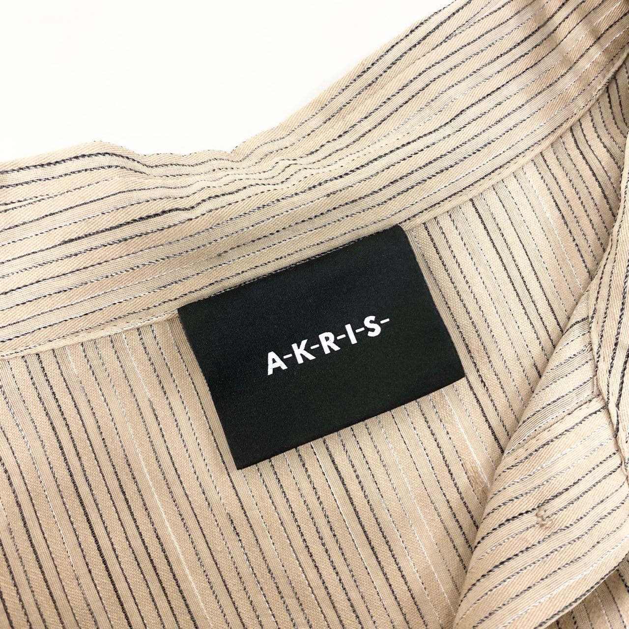 80j17《美品》AKRIS アクリス 変形シャツワンピース ロングワンピース ストライプ 48サイズ ベージュ レディースu02t