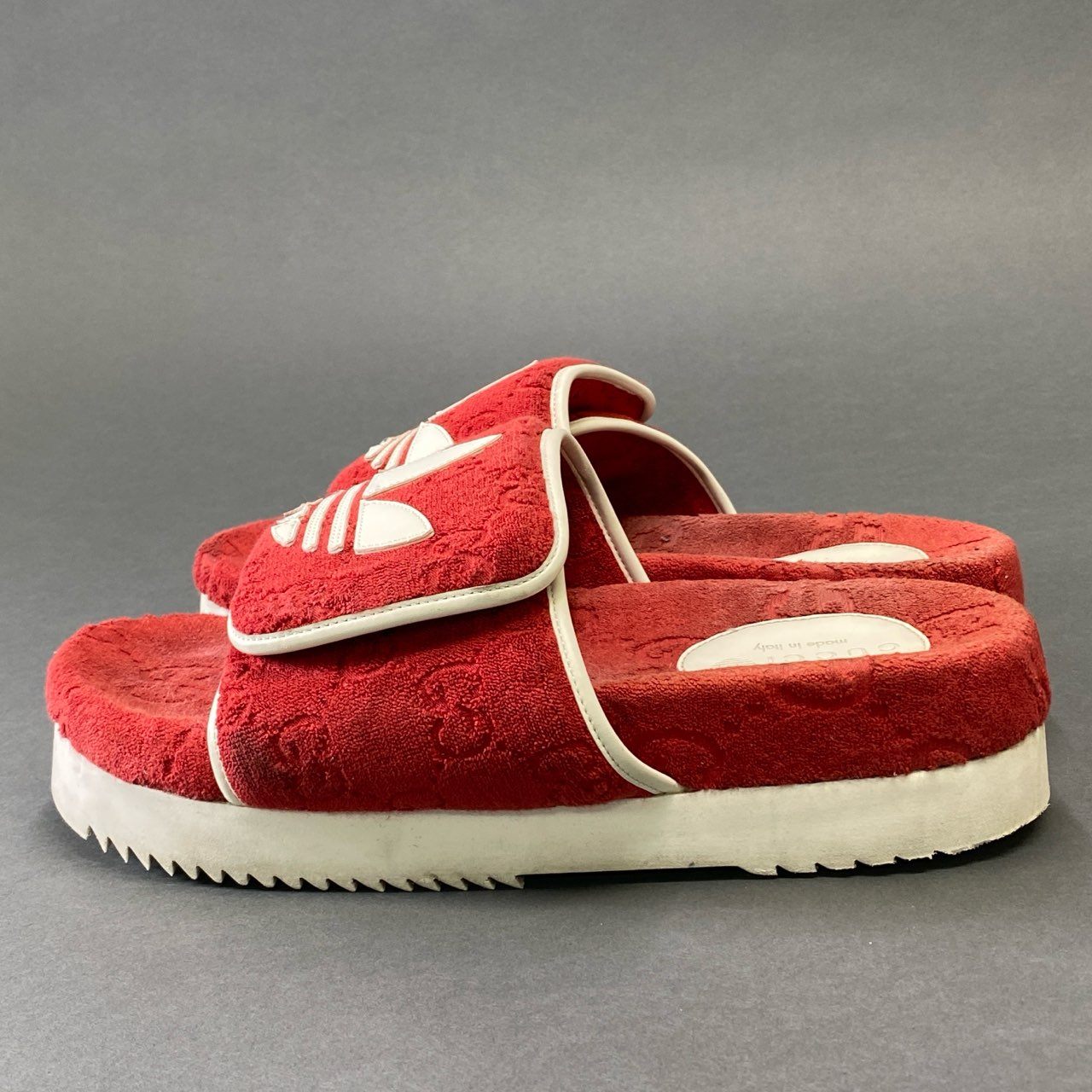 8g8 GUCCI グッチ × adidas アディダス GG プラットフォーム サンダル 27cm相当 レッド シューズ トレフォイル コラボ 保存袋有