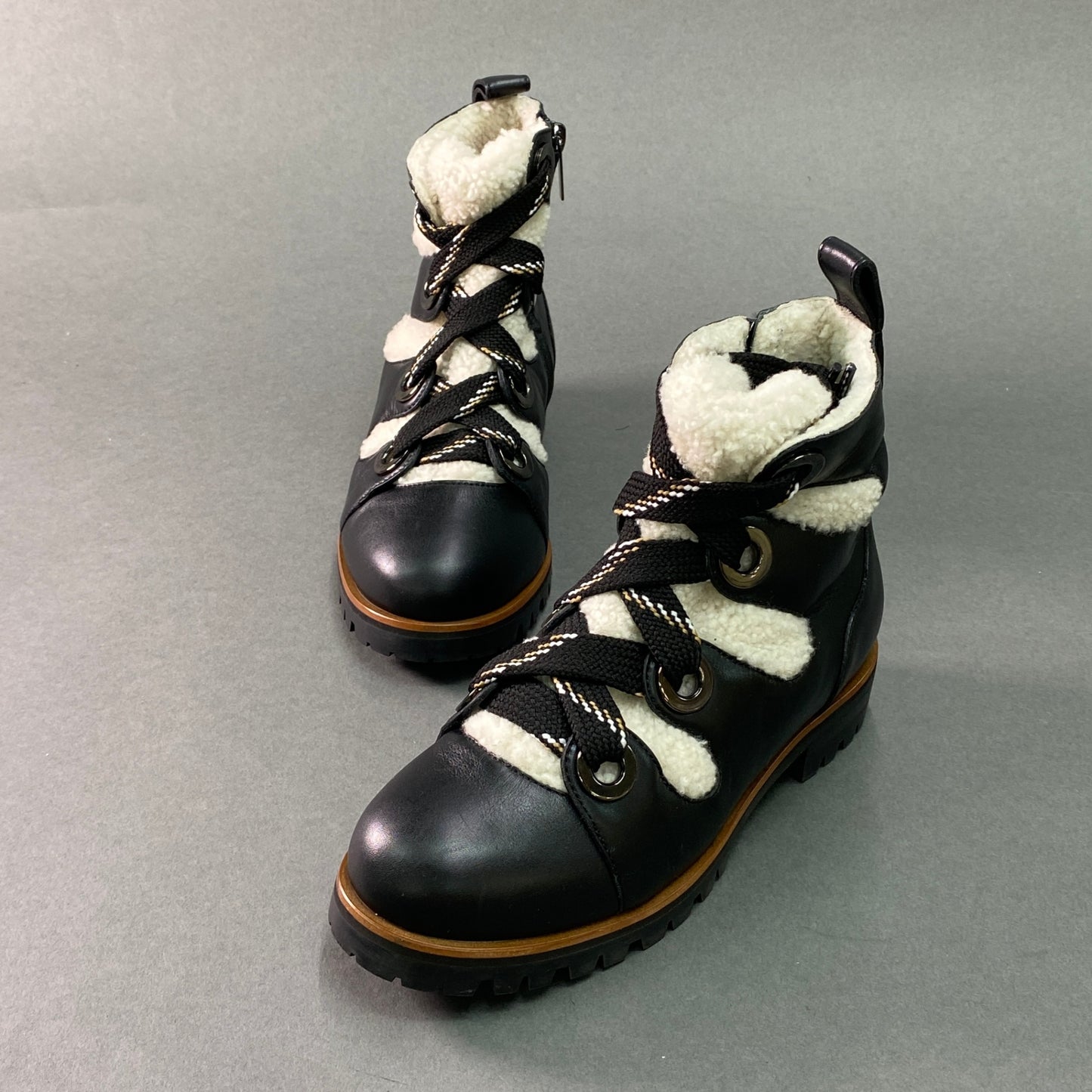 3g8《美品》定価¥175.000 JIMMY CHOO ジミーチュウ BEI FLAT ベイフラット ボアブーツ 35 ブラック レザー シューズ 保存袋有
