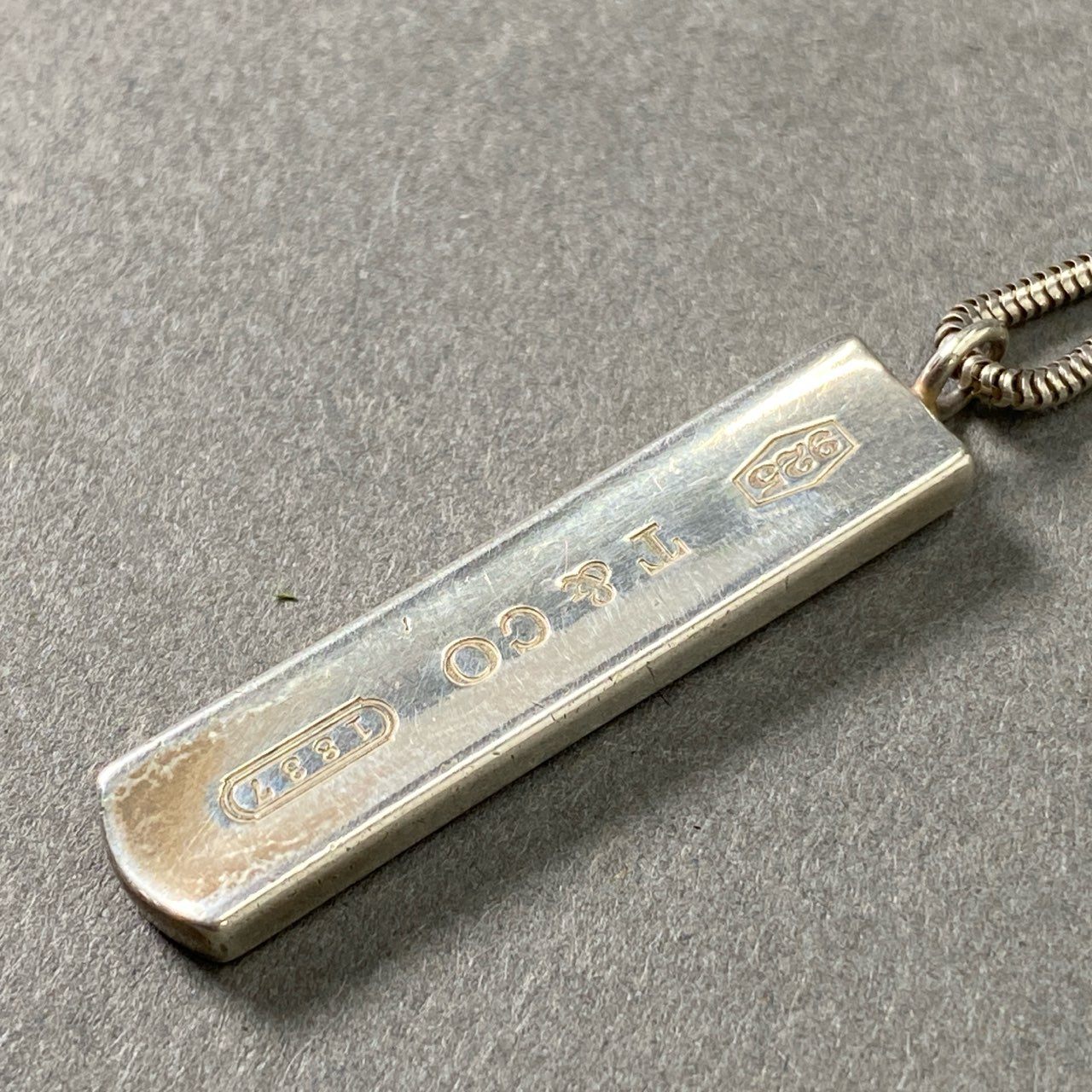 2e12 TIFFANY&Co ティファニー 1837プレートバー ペンダントネックレス シルバー 925 スネークチェーン アクセサリー
