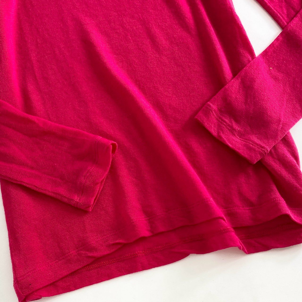 46e14 ISSEY MIYAKE me イッセイミヤケ ミー ニット セーターハイゲージ レッド レディース 日本製