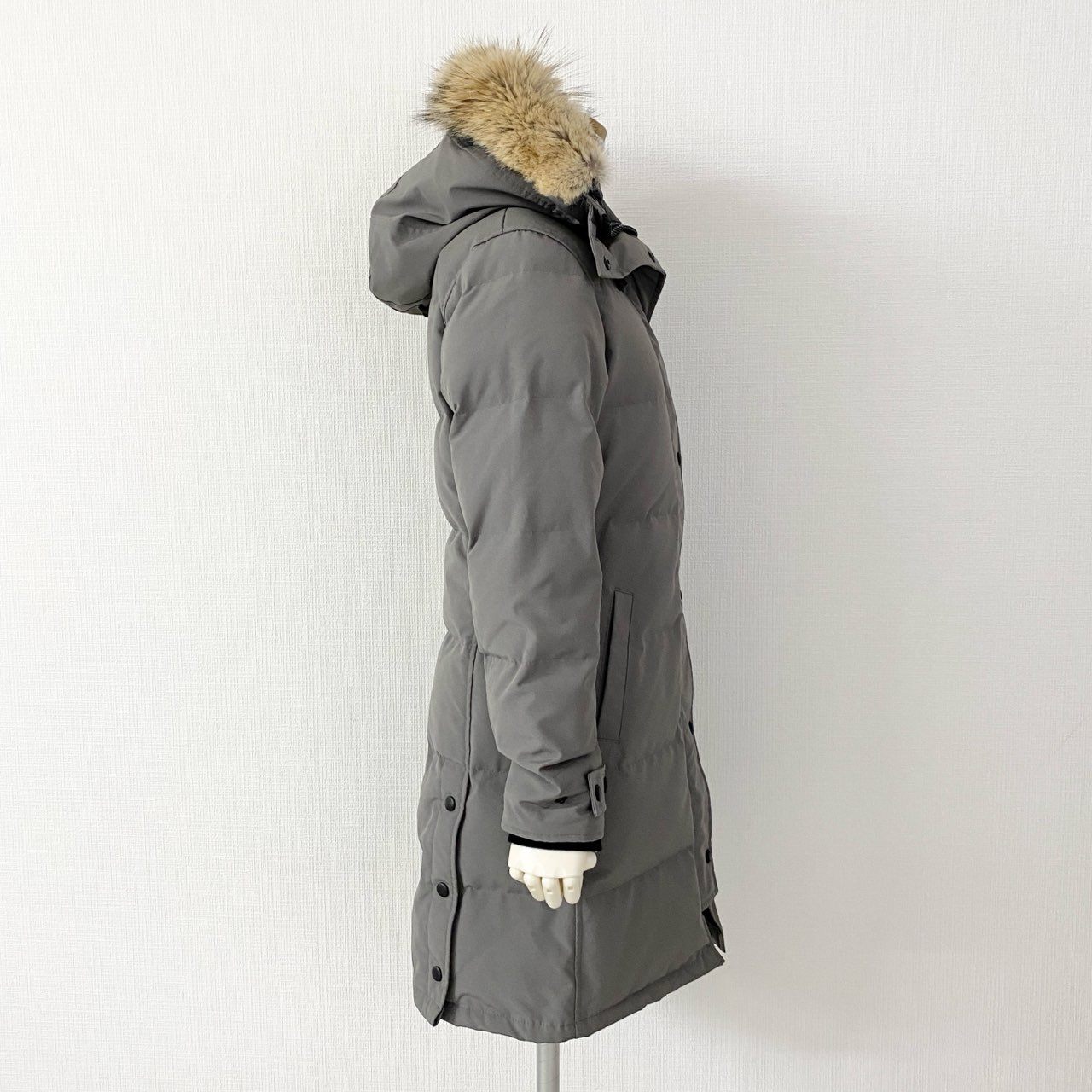 82j4 《新品タグ付き》 CANADA GOOSE カナダグース ブラックレーベル 3802LB SHELBNRNE PARKA ダウンコート アウター コヨーテファー サイズXS グレー系 レディース