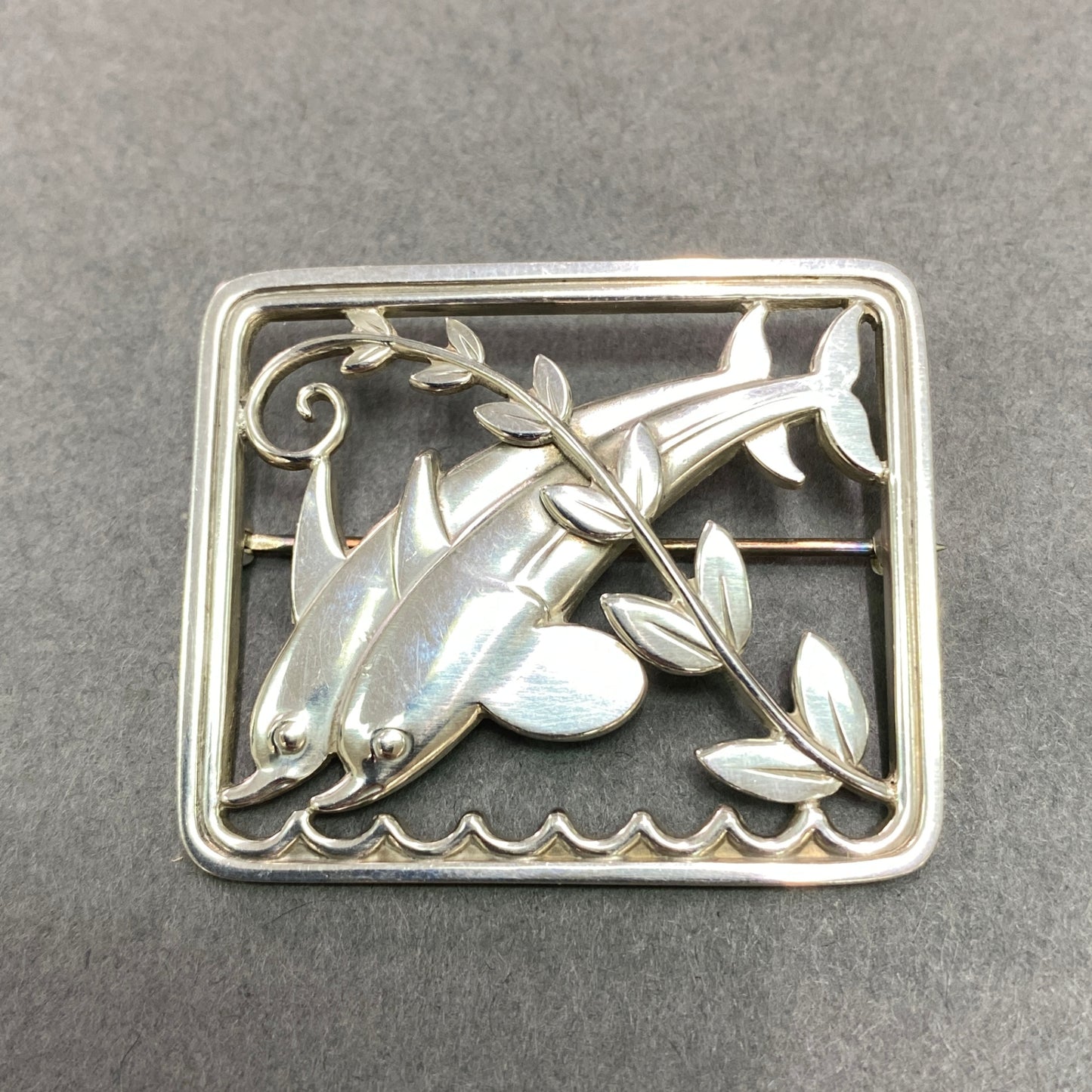 g29《美品》 Georg Jensen ジョージジェンセン イルカ ブローチ 251 シルバー 925 SILVER アクセサリー ジュエリー