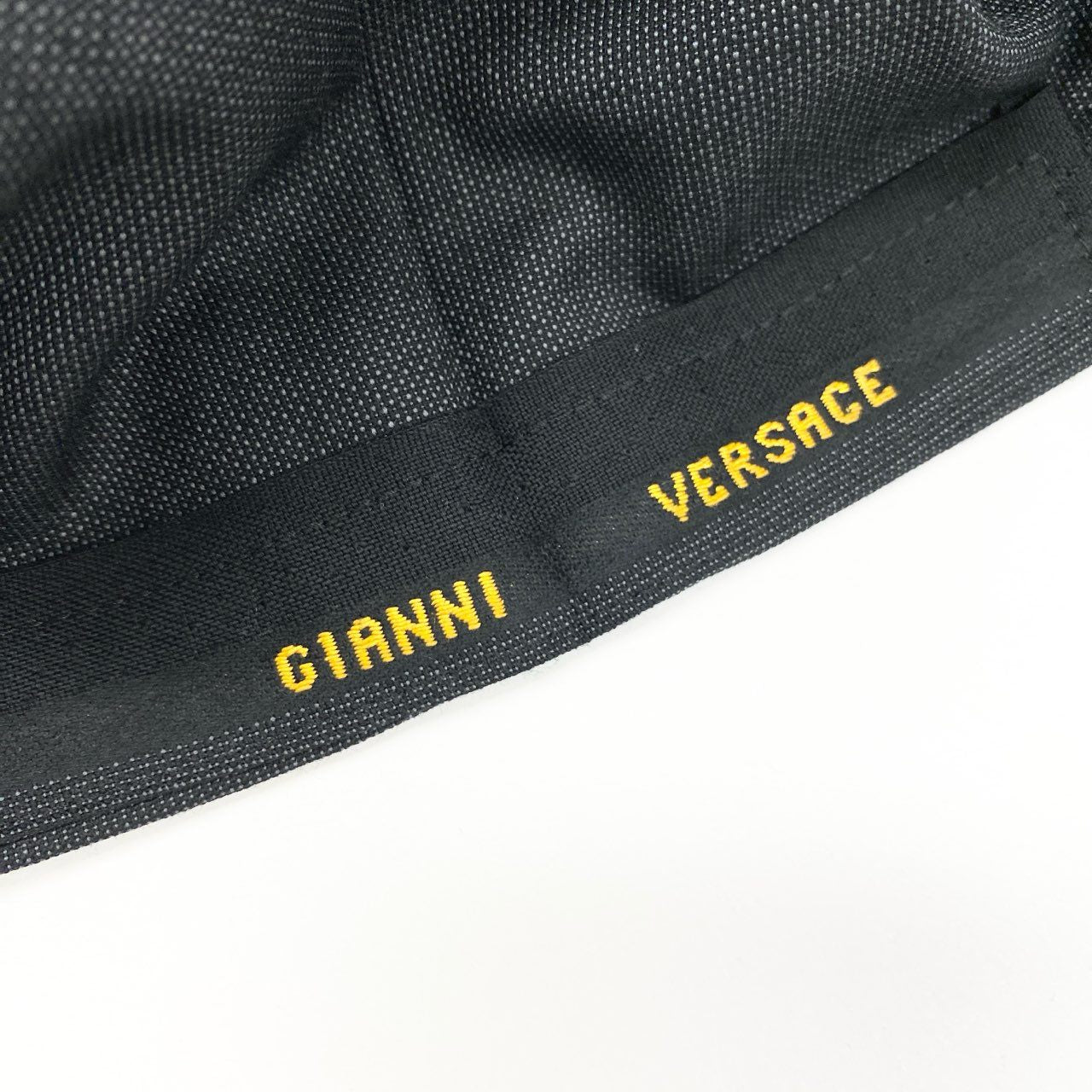 59h28 GIANNI VERSACE ジャンニヴェルサーチ セットアップスーツ テーラードジャケット スラックスパンツ ビジネス フォーマル ダークグレー ウール メンズo07t
