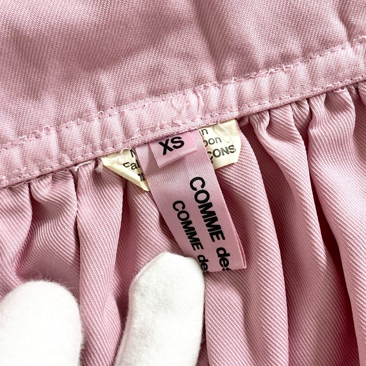 37e26 COMME des GARCONS COMME des GARCONS コムデギャルソンコムデギャルソン コムコム エステルワンショルダースカート RB-A003 サイズXS ピンク ポリエステル100% レディース AD2017