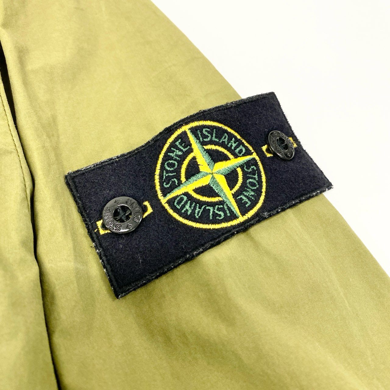 41h24 STONE ISLAND ストーンアイランド フィールドジャケット テーラードジャケット ミリタリ ワッペン付き XS カーキ コットン メンズo07t