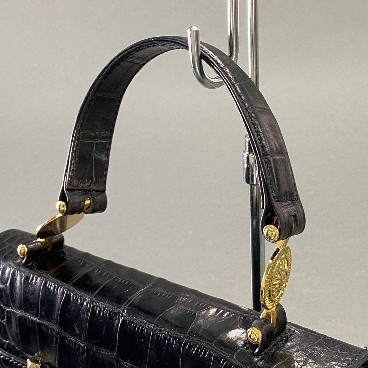 Af4 GIANNI VERSACE ジャンニ ヴェルサーチ クロコ型押し ハンドバッグ ブラック レザー カバン 鞄 ビンテージ Vintage レトロ