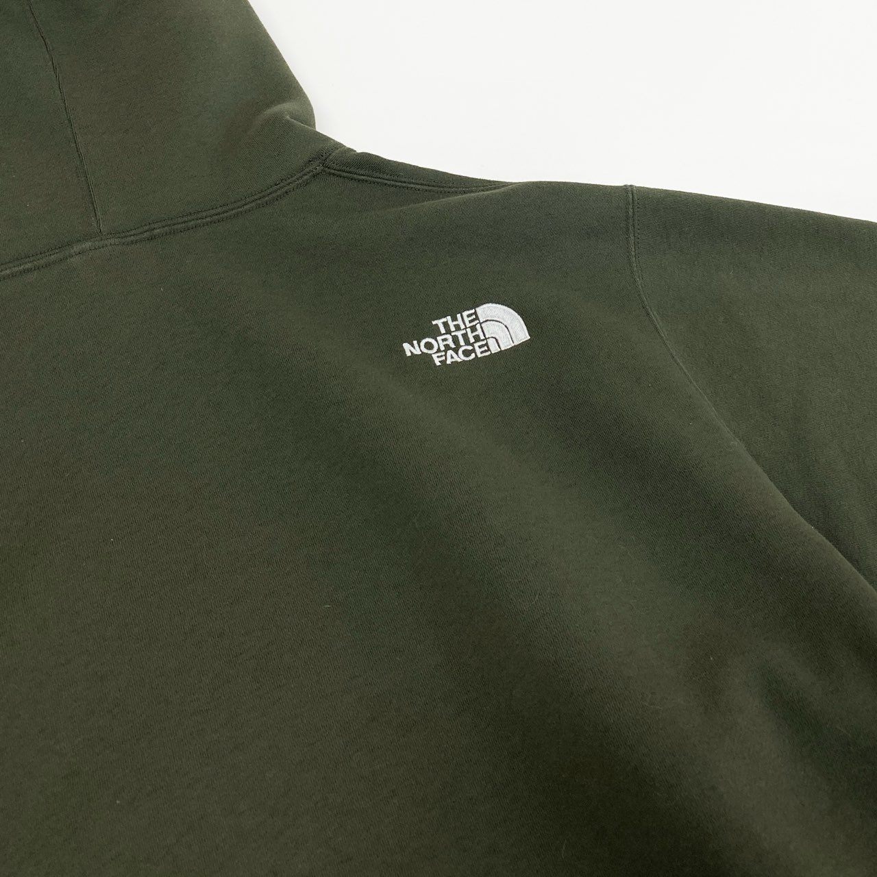 40d28 THE NORTH FACE ザノースフェイス Square Logo Hoodie スクエアロゴフーディ プルオーバー パーカー ロゴ刺繍 NT62338 L カーキ