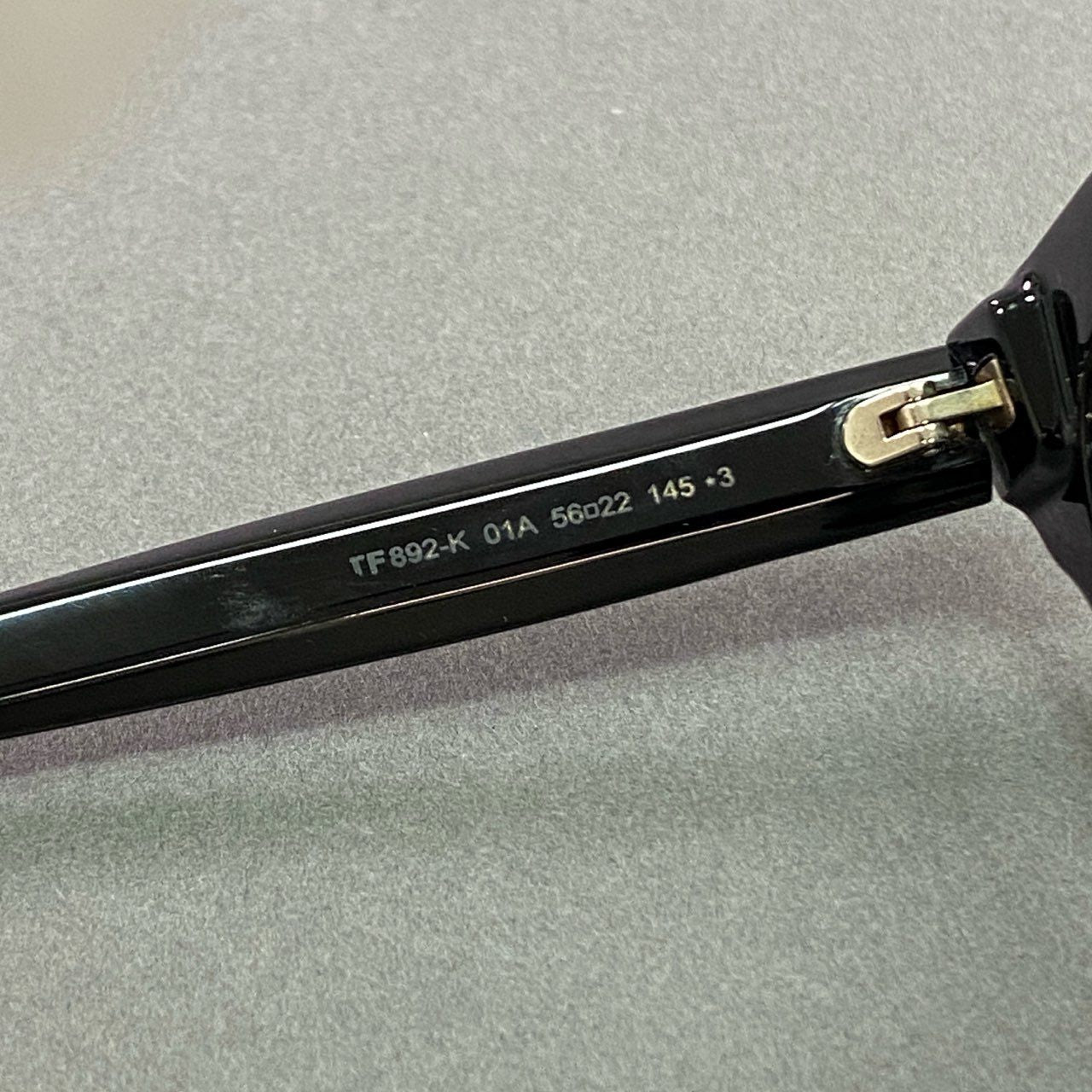 j29 TOM FORD トムフォード サングラス 眼鏡 アイウェア メガネ スクエア ウィリントン イタリア製 TF892-2 56□22 145 ブラック