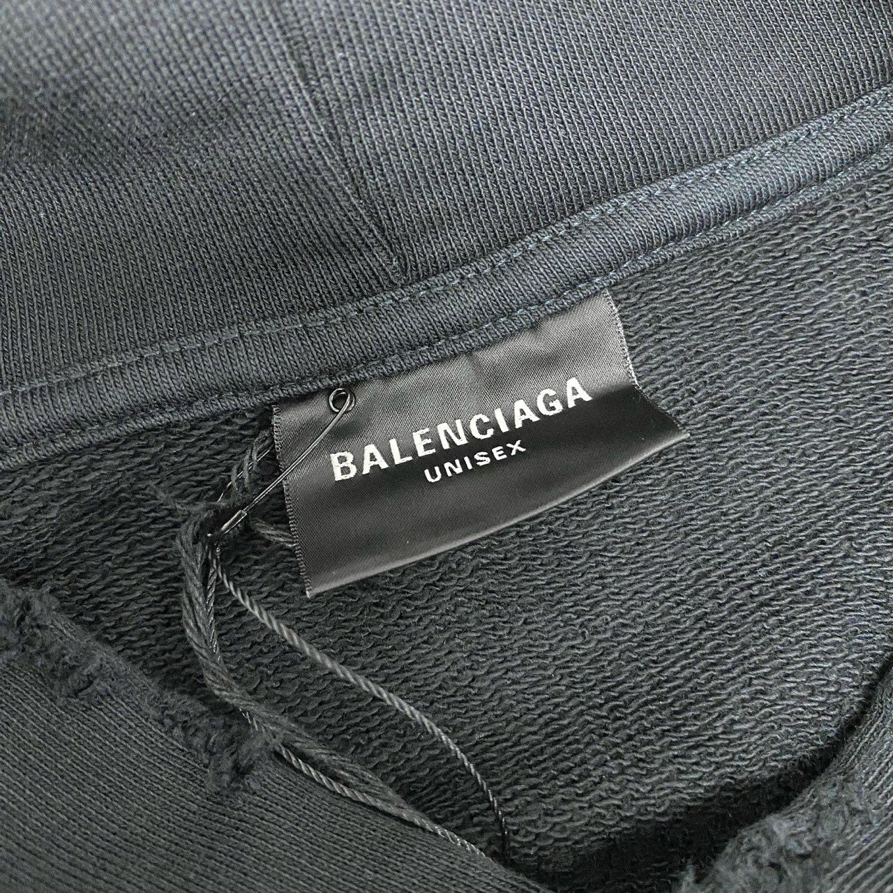 22i16 《未使用品》タグ付 BALENCIAGA バレンシアガ ロゴエンブロイダリー ダメージ加工 プルオーバーパーカー フーディ 742603 Mサイズ ブラック コットンo07t