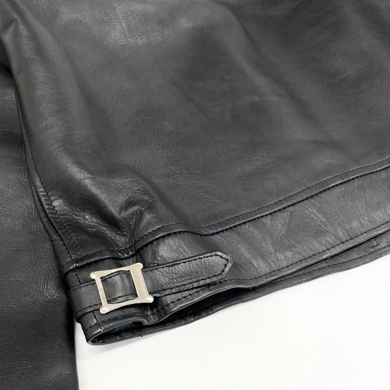 52d10 BLACK MARKET ブラックマーケット シングルライダースジャケット レザージャケット ブルゾン 44 ブラック カウレザー 牛革