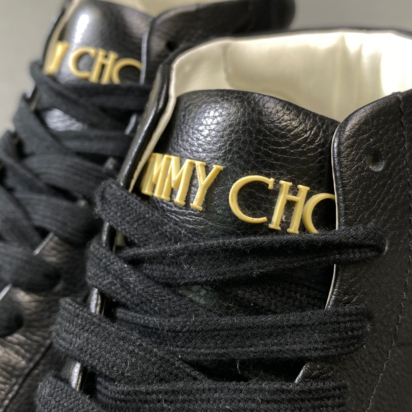 2g29 JIMMY CHOO ジミーチュウ JCロゴ ハイカット レザースニーカー 42 ブラック Leather シューズ 紳士靴k02i