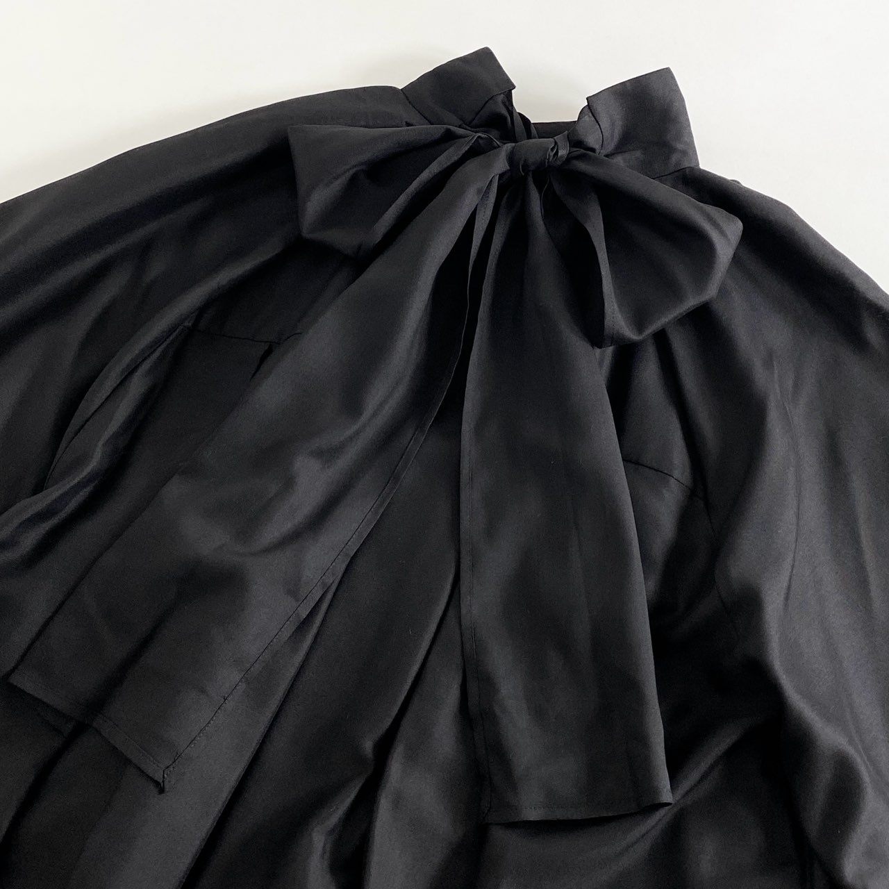 60i11 《未使用保管品》 定価¥74,800 ADORE アドーア シアーシルク ビックボウタイブラウス 531-2210701 38 ブラック SILK 100% 日本製